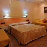 酒店 Lh Domus Caesari 4*