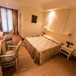 Lh Domus Caesari 酒店
