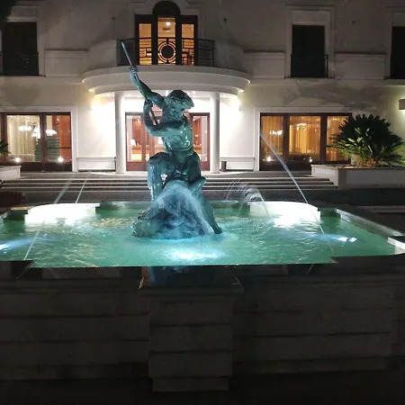 Lh Domus Caesari Ξενοδοχείο