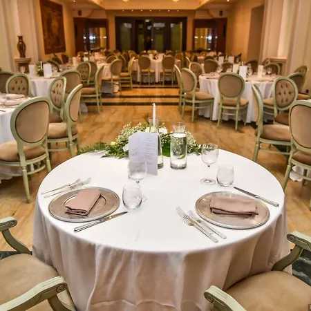 Lh Domus Caesari Hotel 4*