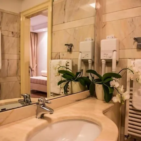 Lh Domus Caesari Hotel