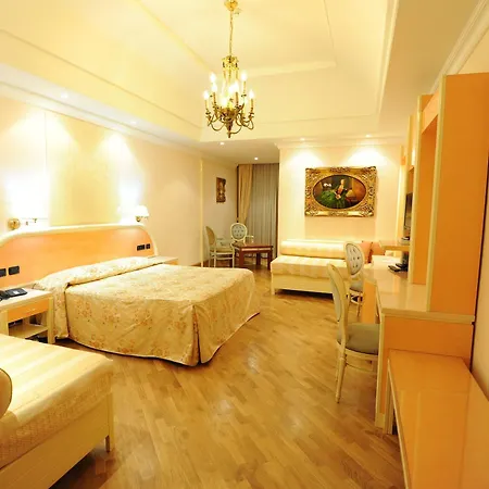 Lh Domus Caesari Hotel Marino