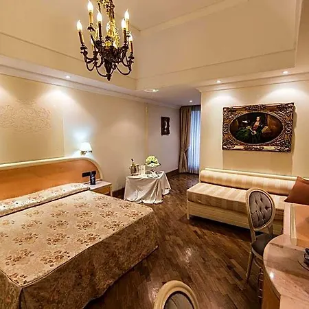 호텔 Lh Domus Caesari 4*