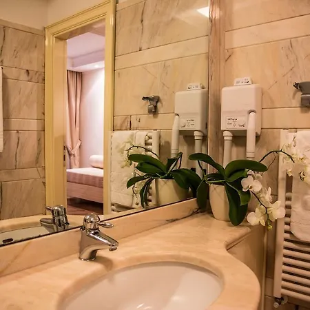 Hotel Lh Domus Caesari