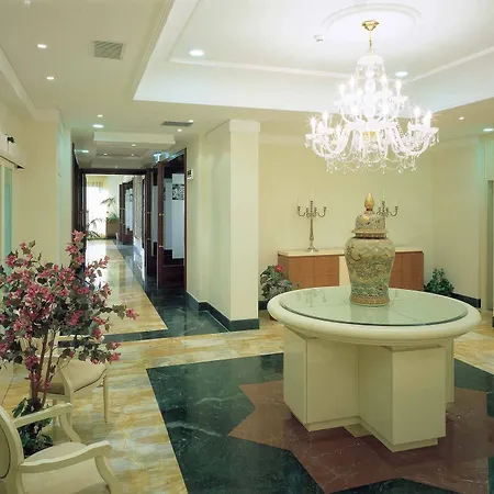 Ξενοδοχείο Lh Domus Caesari
