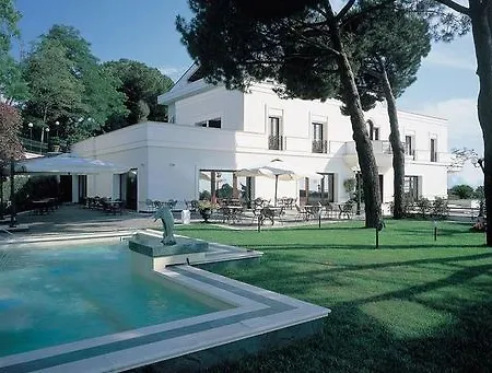 Ξενοδοχείο Lh Domus Caesari