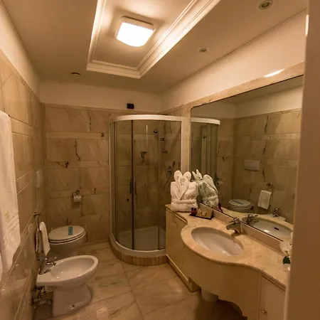 Lh Domus Caesari 4* Marino