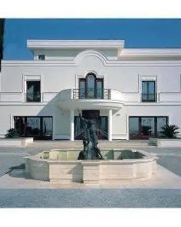 Lh Domus Caesari Hotel