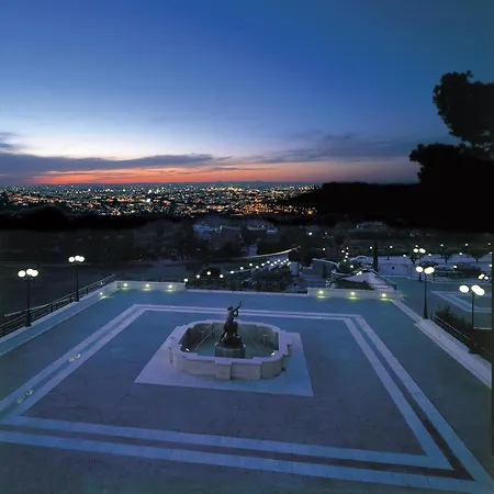 Lh Domus Caesari 4*