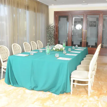 Hotel Lh Domus Caesari Marino