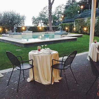 Lh Domus Caesari Ξενοδοχείο