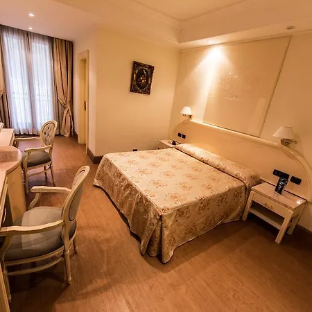 Lh Domus Caesari Hotel